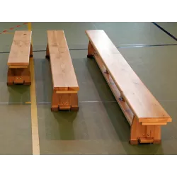Ławka gimnastyczna 3m, nogi drewniane